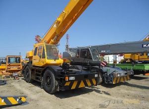 Кран самоходный Kobelco RK250-3.