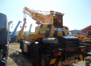 Кран самоходный Kobelco RK250-3.