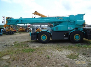 Кран самоходный Kobelco RK250-3.