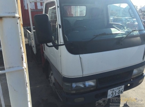 Mitsubishi Canter.