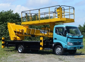 Продам автовышку-платформу Toyota Dyna 2007 год 20 метров.